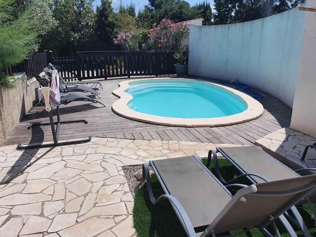 Charmant Logement Avec Piscine Saint-Feliu-d'Avall エクステリア 写真