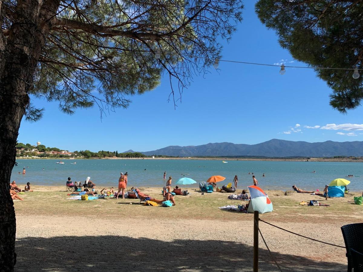 Charmant Logement Avec Piscine Saint-Feliu-d'Avall エクステリア 写真